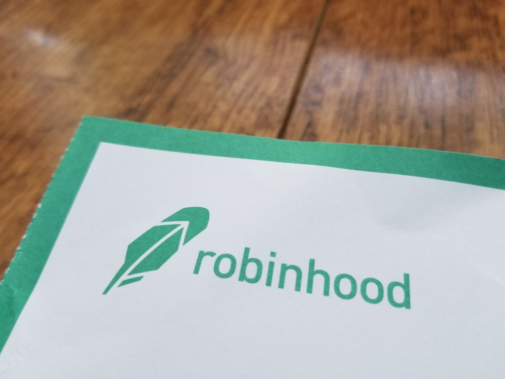 Mercato fintech sempre più affollato, Robinhood sbarca nel Regno Unito