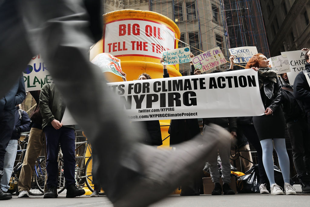 Climate change: fondo danese dice addio a dieci big oil