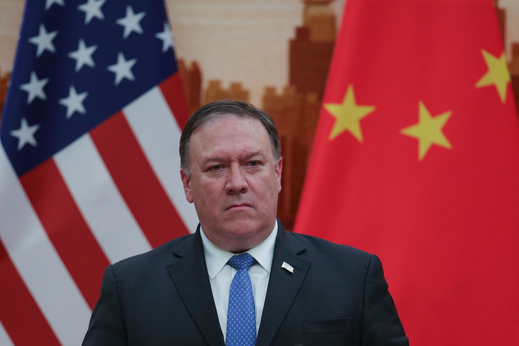 La battaglia dei consolati: cosa sta succedendo fra Usa e Cina