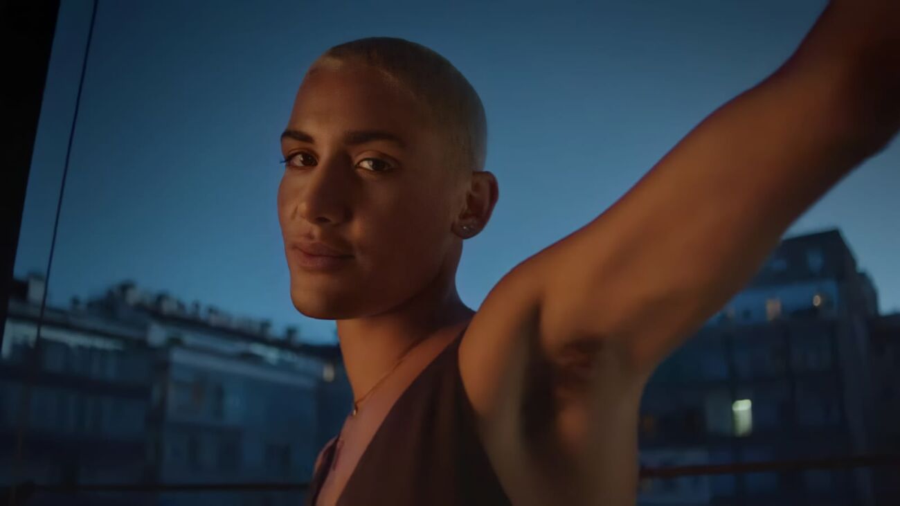 La nuova campagna pubblicitaria di Veet