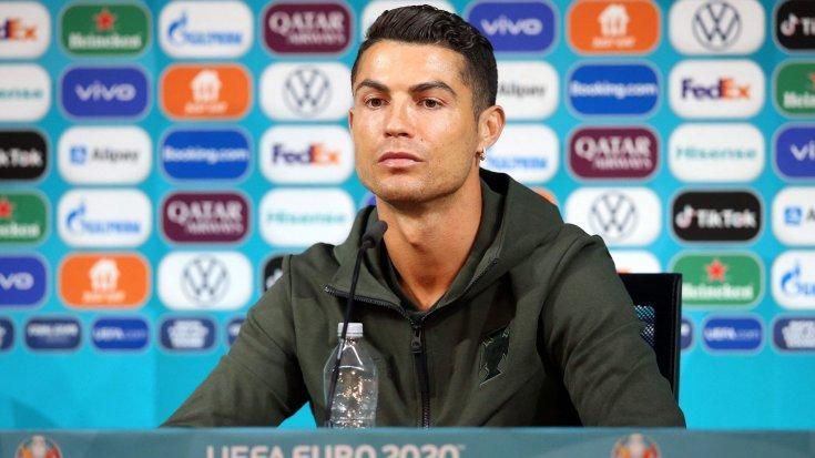 Scontro tra Ronaldo e Coca-Cola: cosa cambia per i brand?