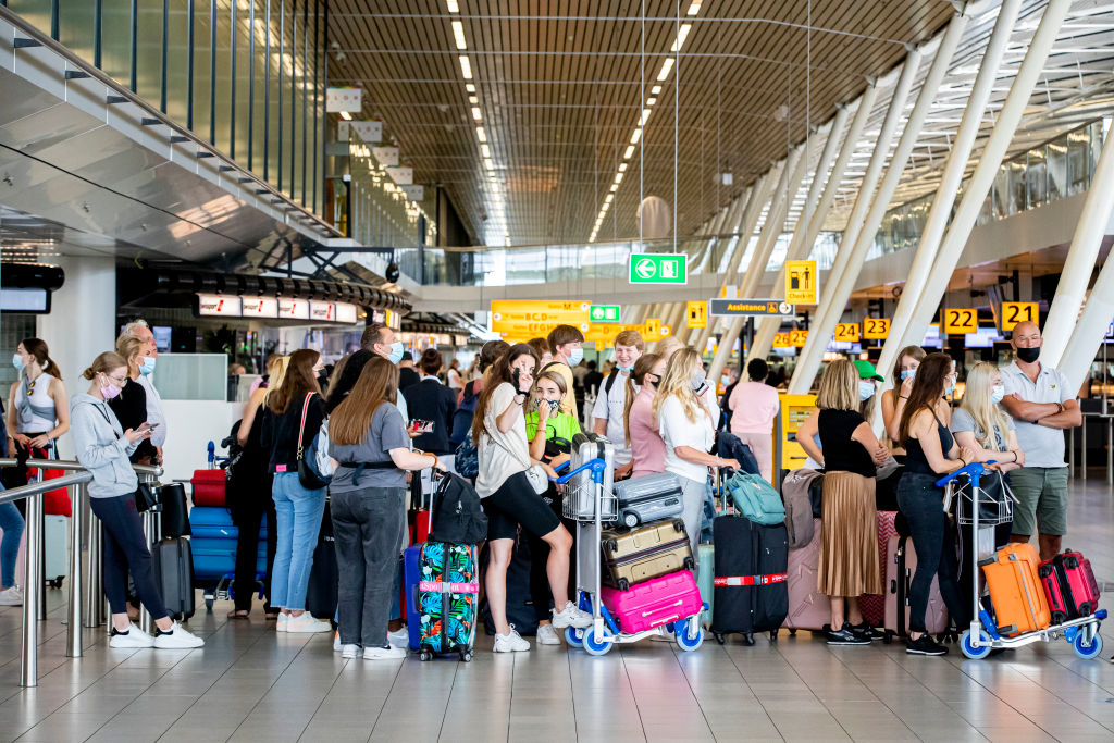 Variante Delta e lo spettro di nuovi lockdown: le prime reazioni nell'Ue