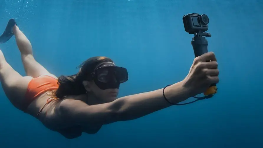 DJI lanza cámara 4K resistente al agua y el frío intenso que busca 'destronar' a GoPro
