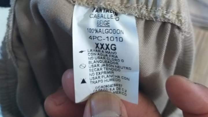 Agentes designados al INM reciben uniformes de 'talla extra'