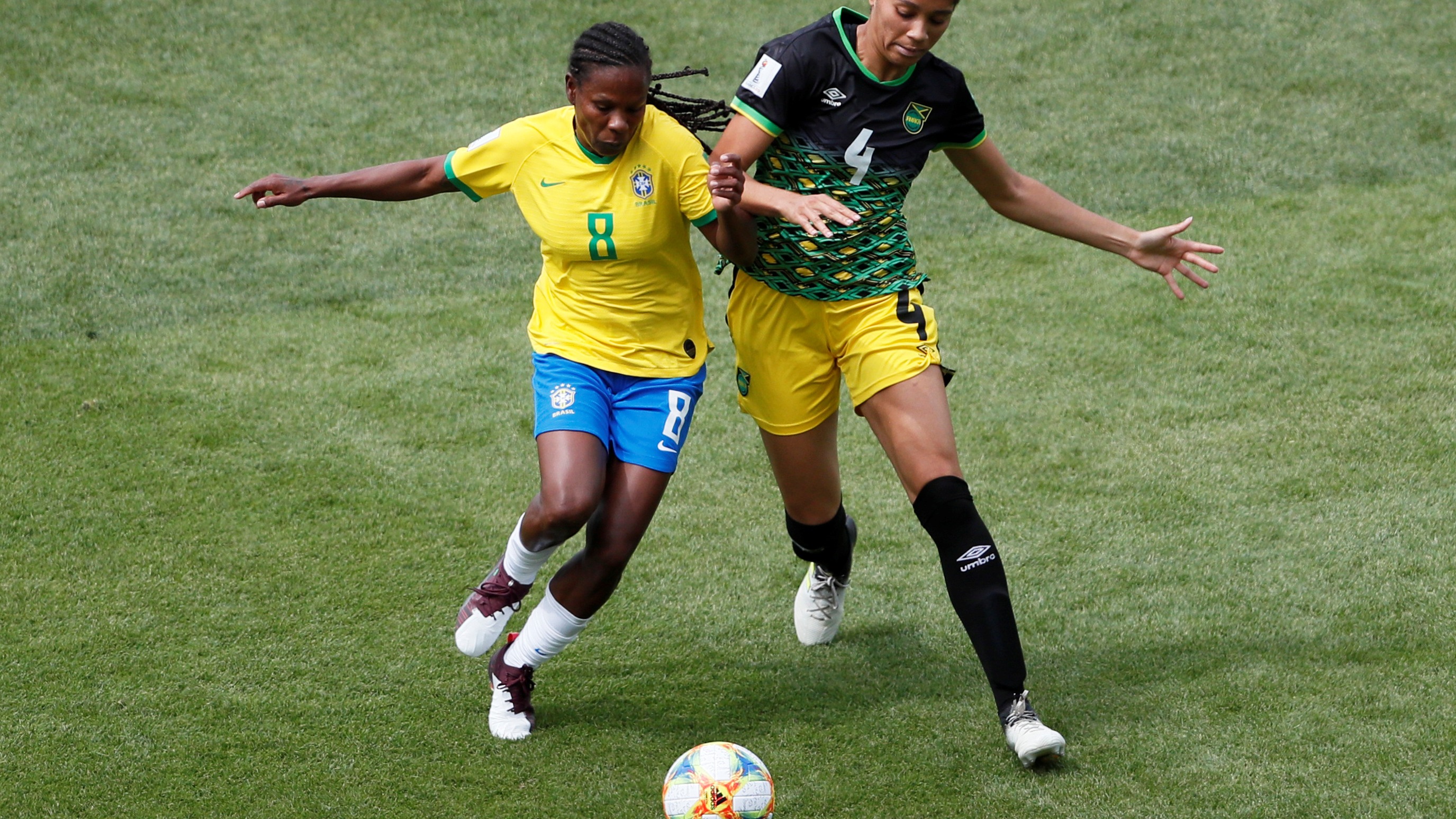 Brasil golea 3-0 a Jamaica con triplete de Cristiane e histórico partido para Formiga