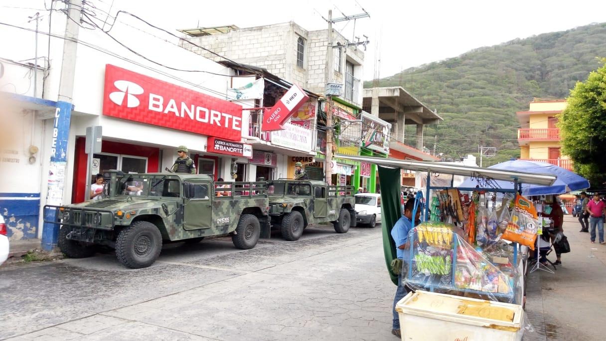 Con brazalete de Guardia Nacional, militares inician patrullajes en frontera de Chiapas con Guatemala