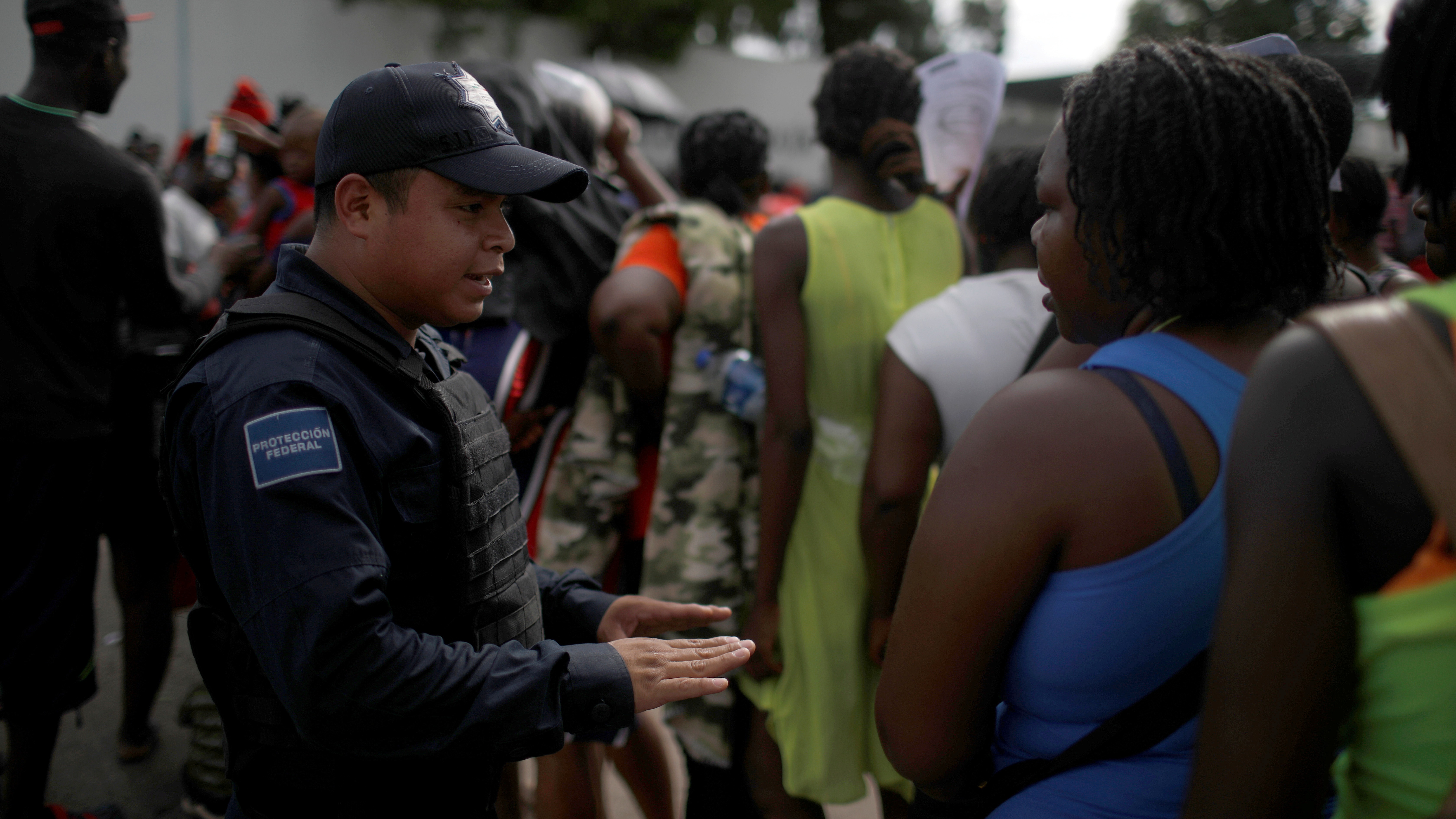 Migrantes africanos en un centro migratorio en Tapachula, Chiapas.