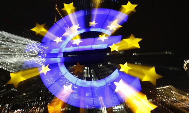 EBC odsuwa zmianę stóp przynajmniej do połowy 2020 r.