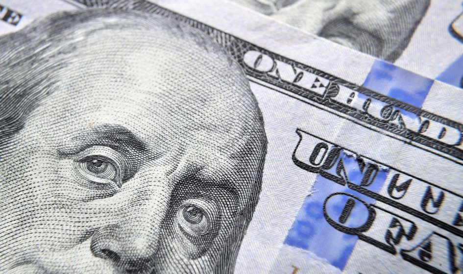 Dolar najsłabszy od 2,5 roku. Złoty umocniony