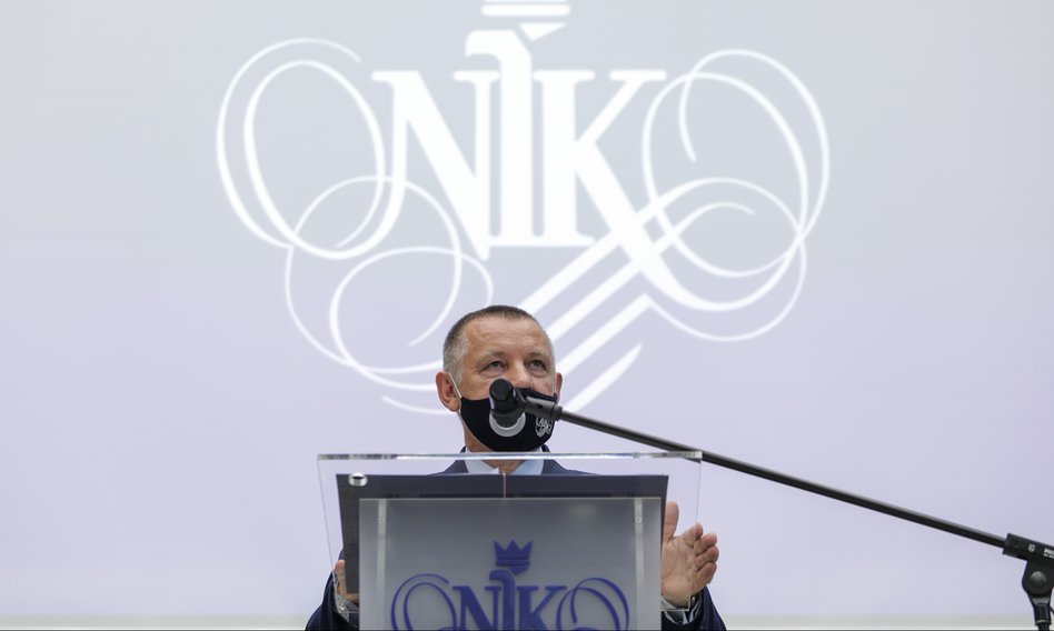 Banaś i NIK punktują rząd. „Wydatki wypychane poza budżet”