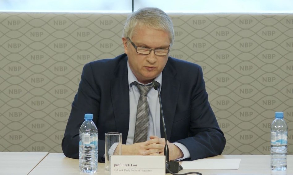 Łon nie przesądza, czy w listopadzie zagłosuje za podwyżką stóp proc.