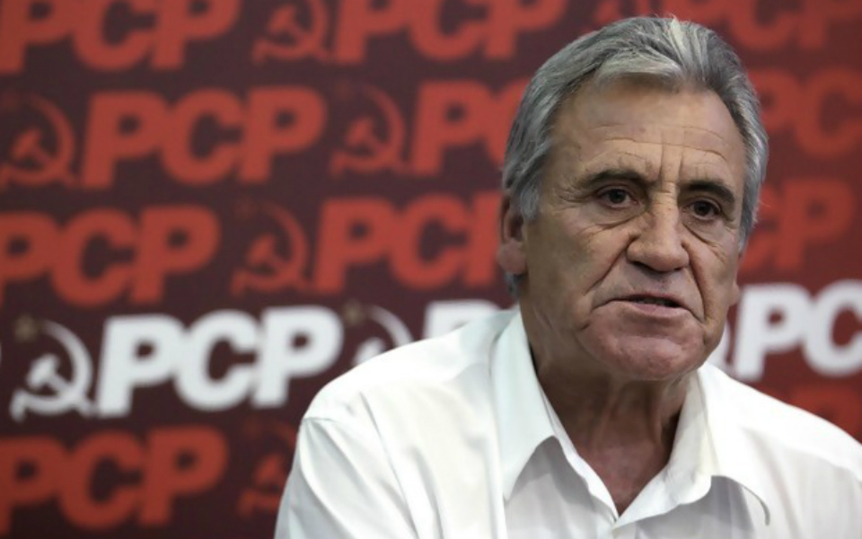 Líder do PCP também defende aumento do salário mínimo para os 850 euros – O Jornal Económico