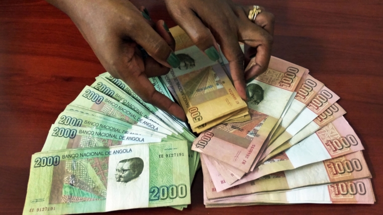 Angola e Zâmbia mostram caminhos diferentes e difíceis sobre alívio da dívida – Observador