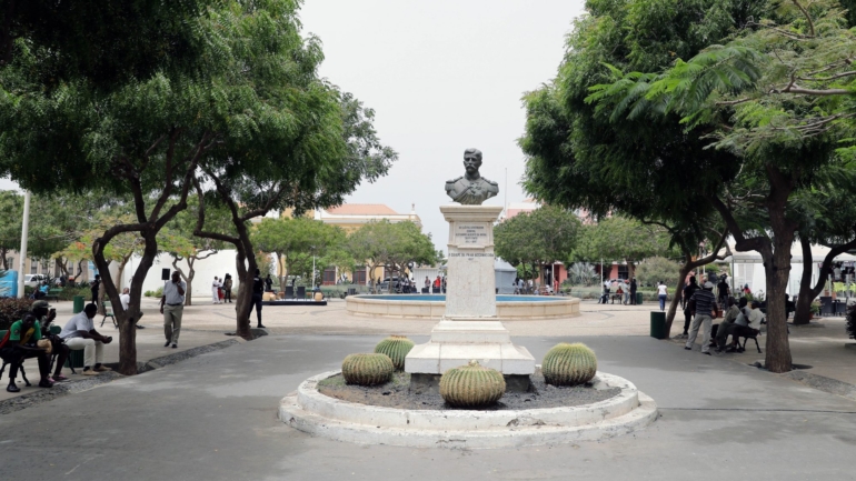 Bancos ‘offshore’ renderam 700 mil euros em impostos a Cabo Verde em 2019 – Observador