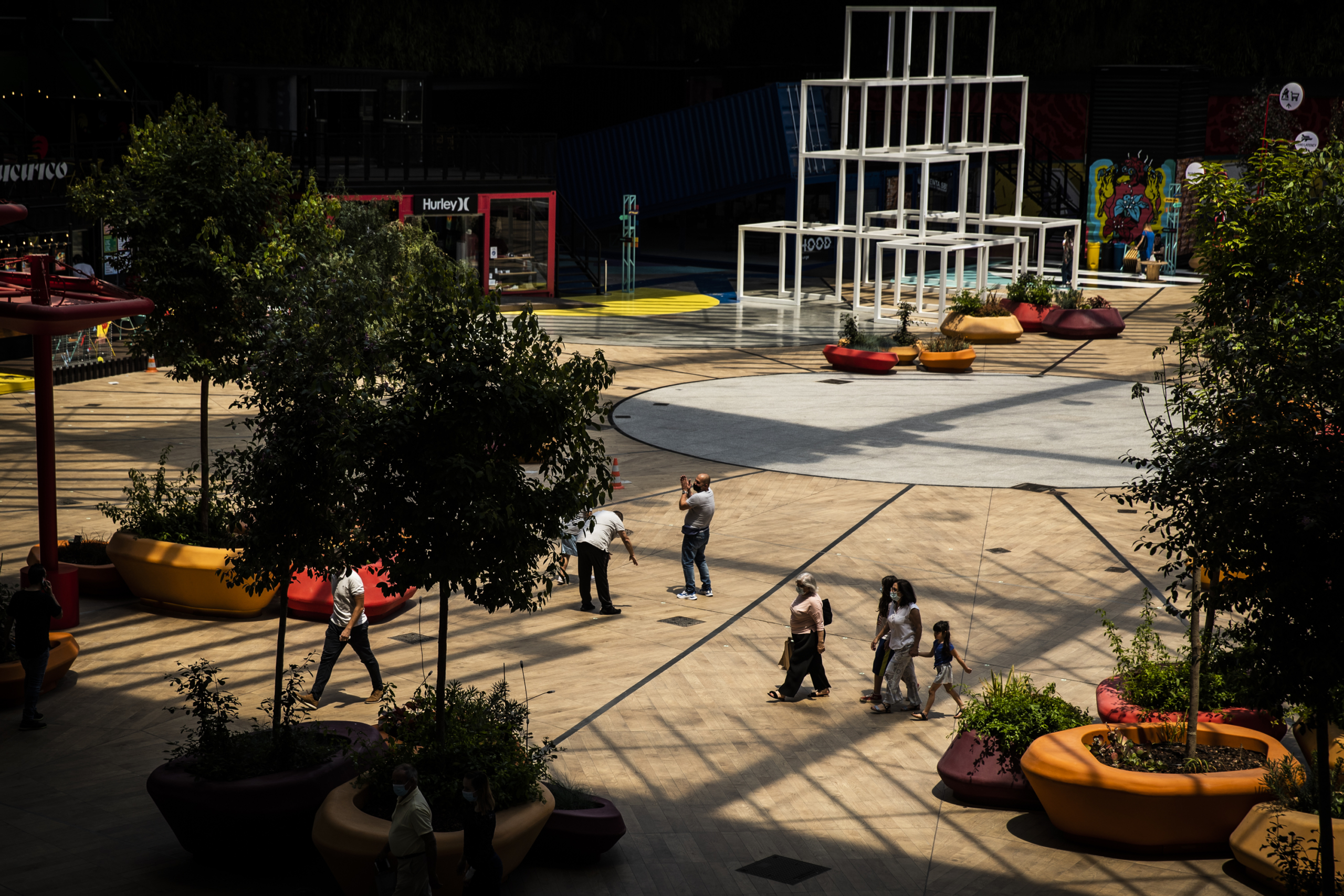 Covid-19. Em dia de novas regras, a ASAE instarou oito processos de contraordenação em centros comerciais – Observador