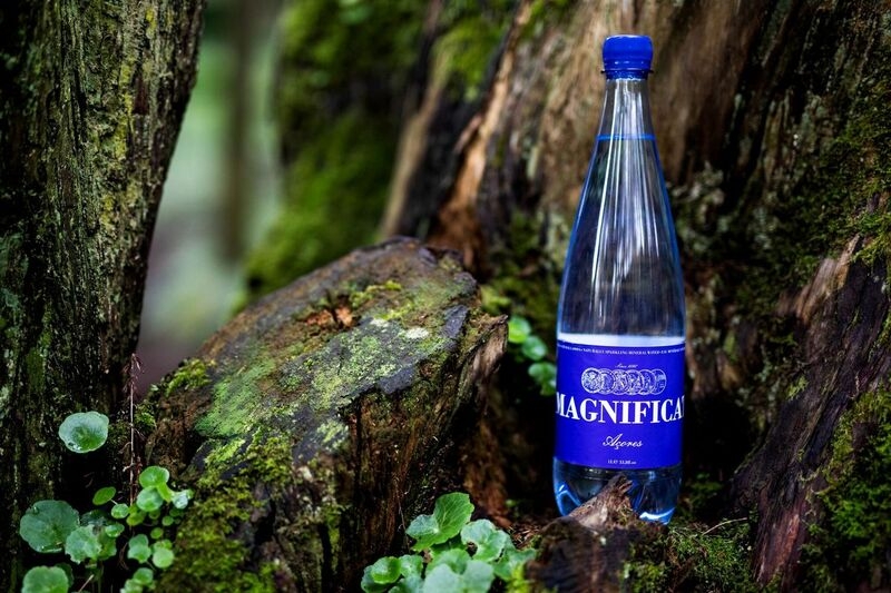 A água premium dos Açores que está à venda no site da Renova - Meios & Publicidade