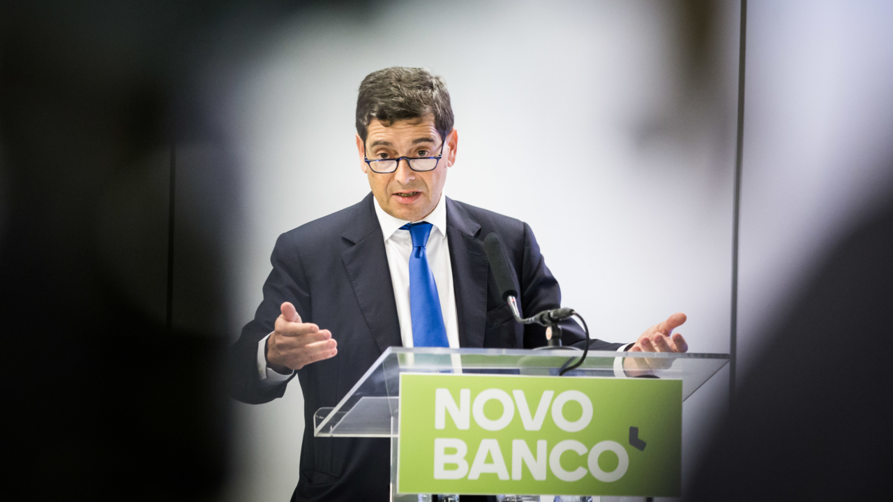 Novo Banco começou ano a pedir 1.037 milhões e acabou com zero euros para 2021 – Observador