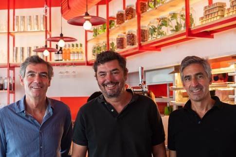 V!RA Frangos, o novo projecto de restauração de Albano Homem de Mello, Noronha Lopes e Lameiras Martins - Meios & Publicidade