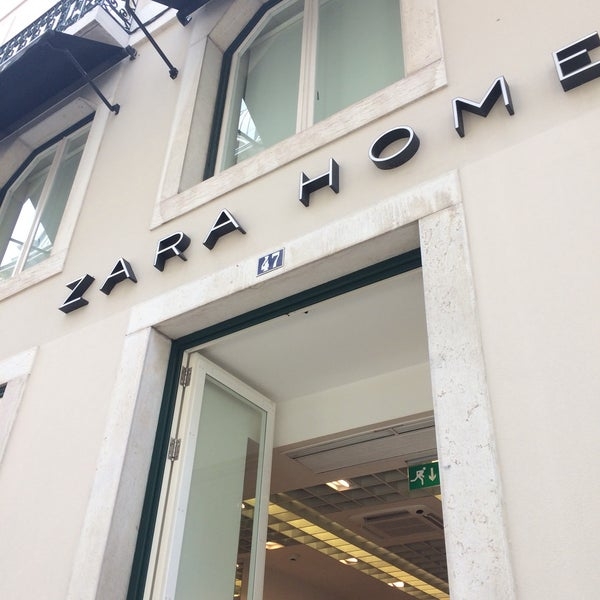 Inditex está a reorganizar portfólio de lojas em Portugal - Meios & Publicidade