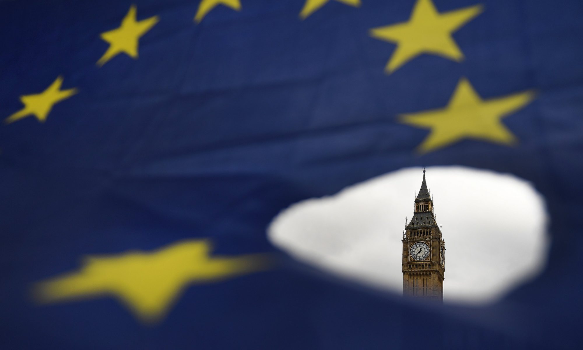 Reino Unido aceita prolongar aplicação provisória do acordo de comércio com UE – Observador
