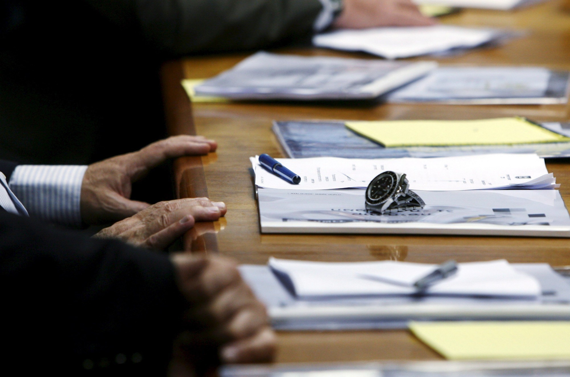 Governo reduziu para metade investimento em autocarros limpos