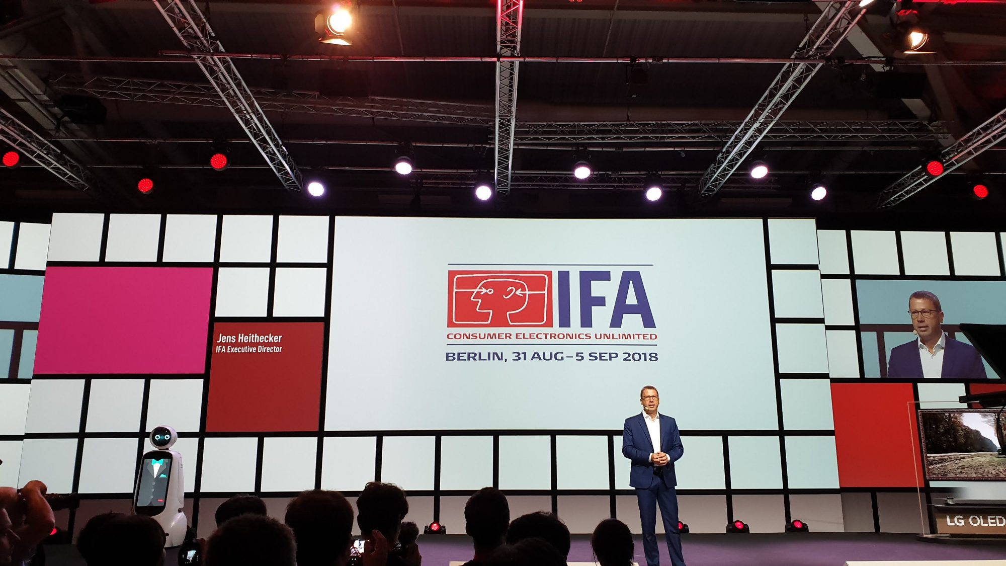 A maior feira de eletrónica de consumo foi cancelada depois de, há três semanas, ter anunciado que ia regressar