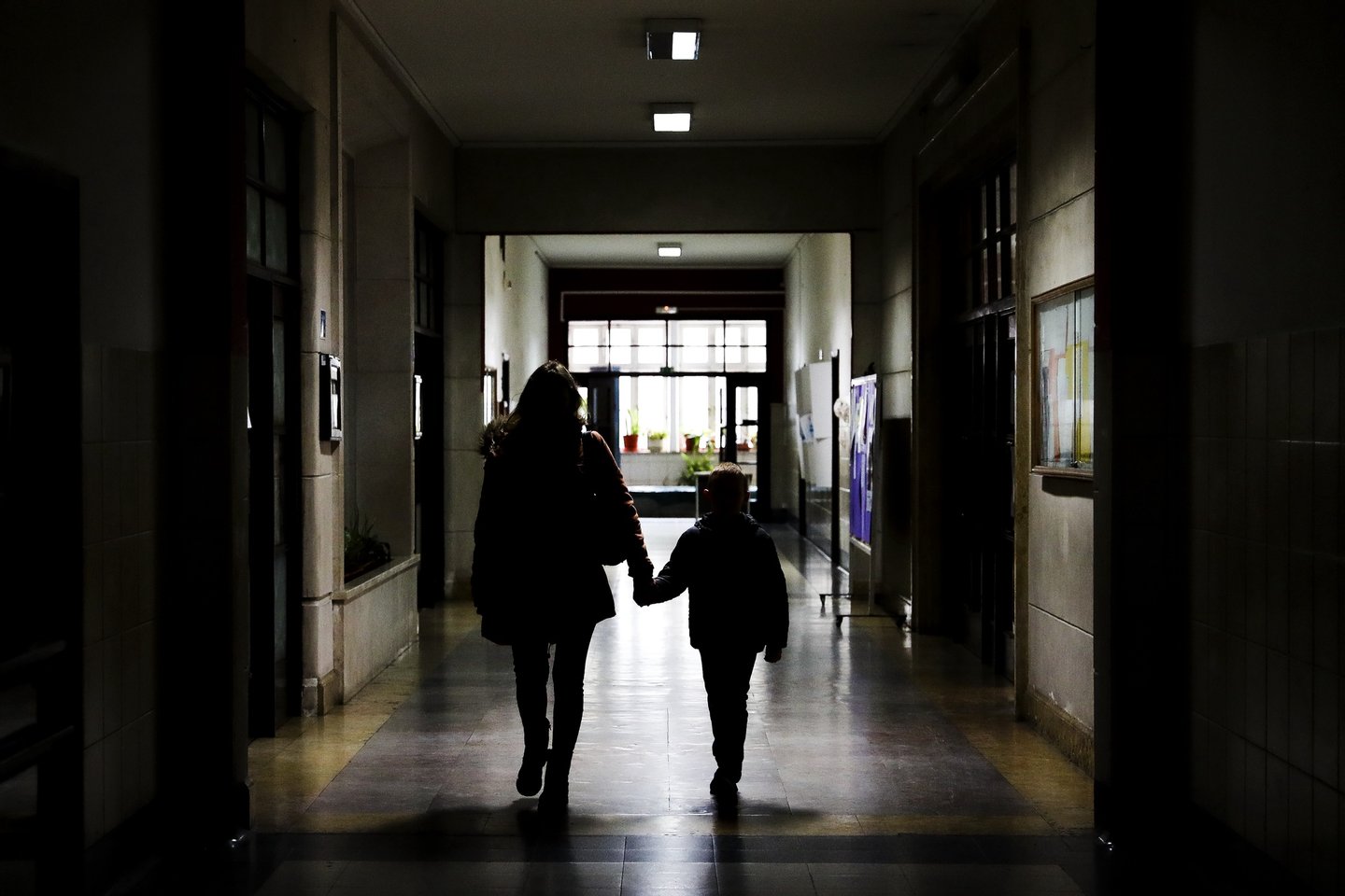 Há trabalhadoras com filhos a serem processadas por pedirem para folgar aos fins de semana