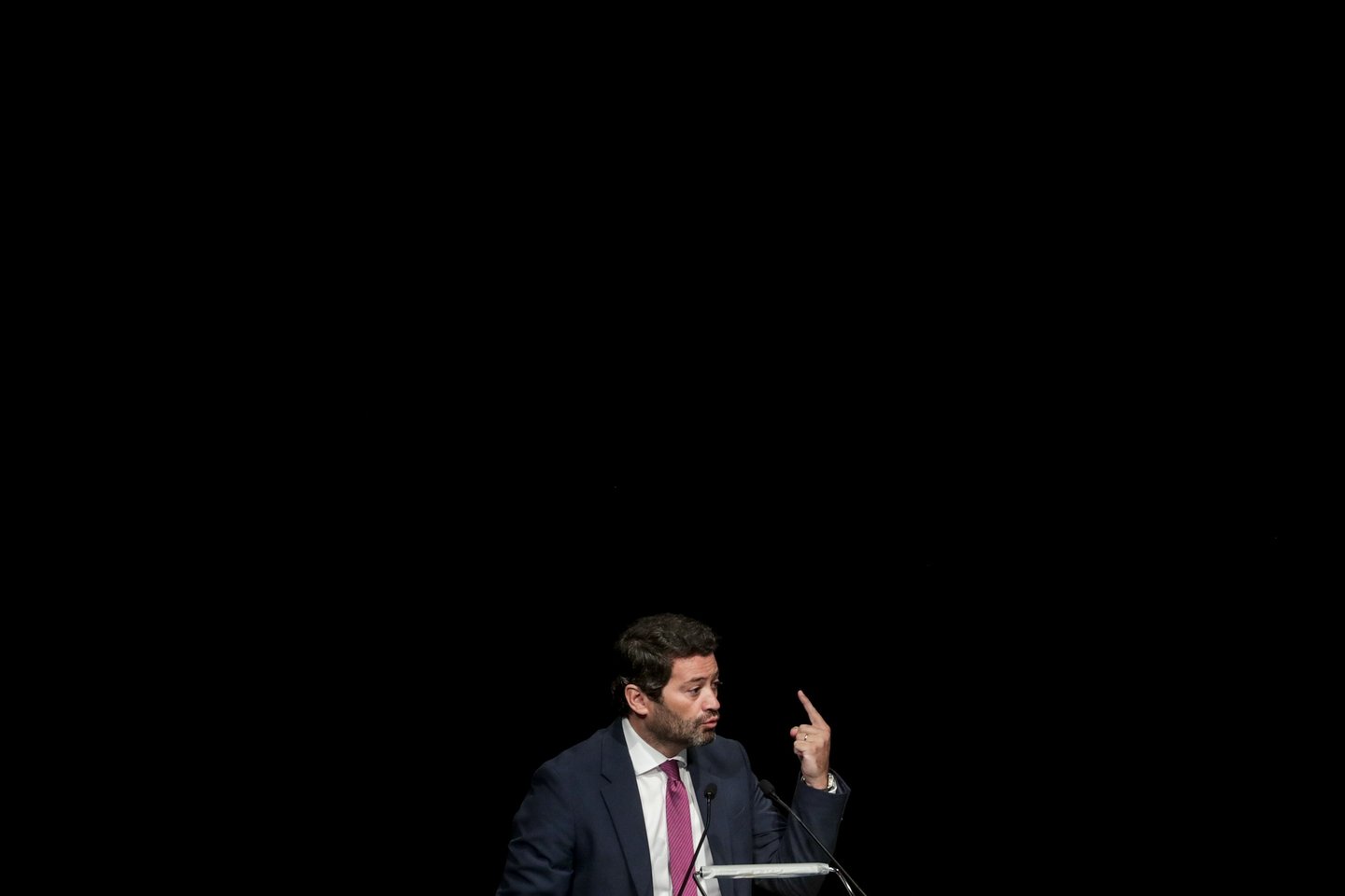 Ventura tenta aproximação ao Vox e prepara cimeira com Abascal