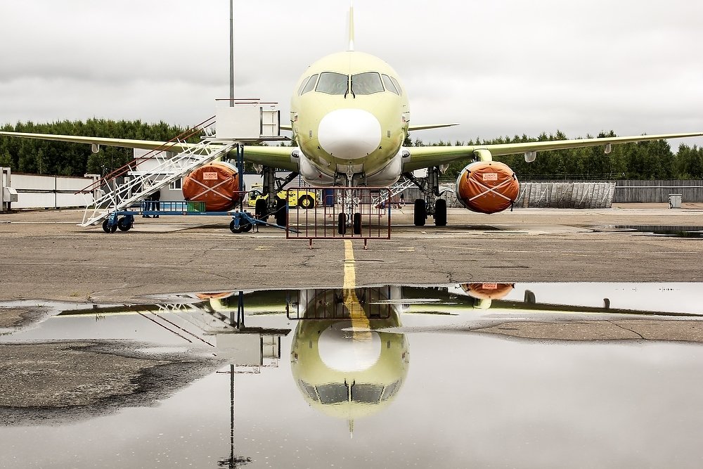 Чемезов предложил изменить название лайнера Sukhoi Superjet