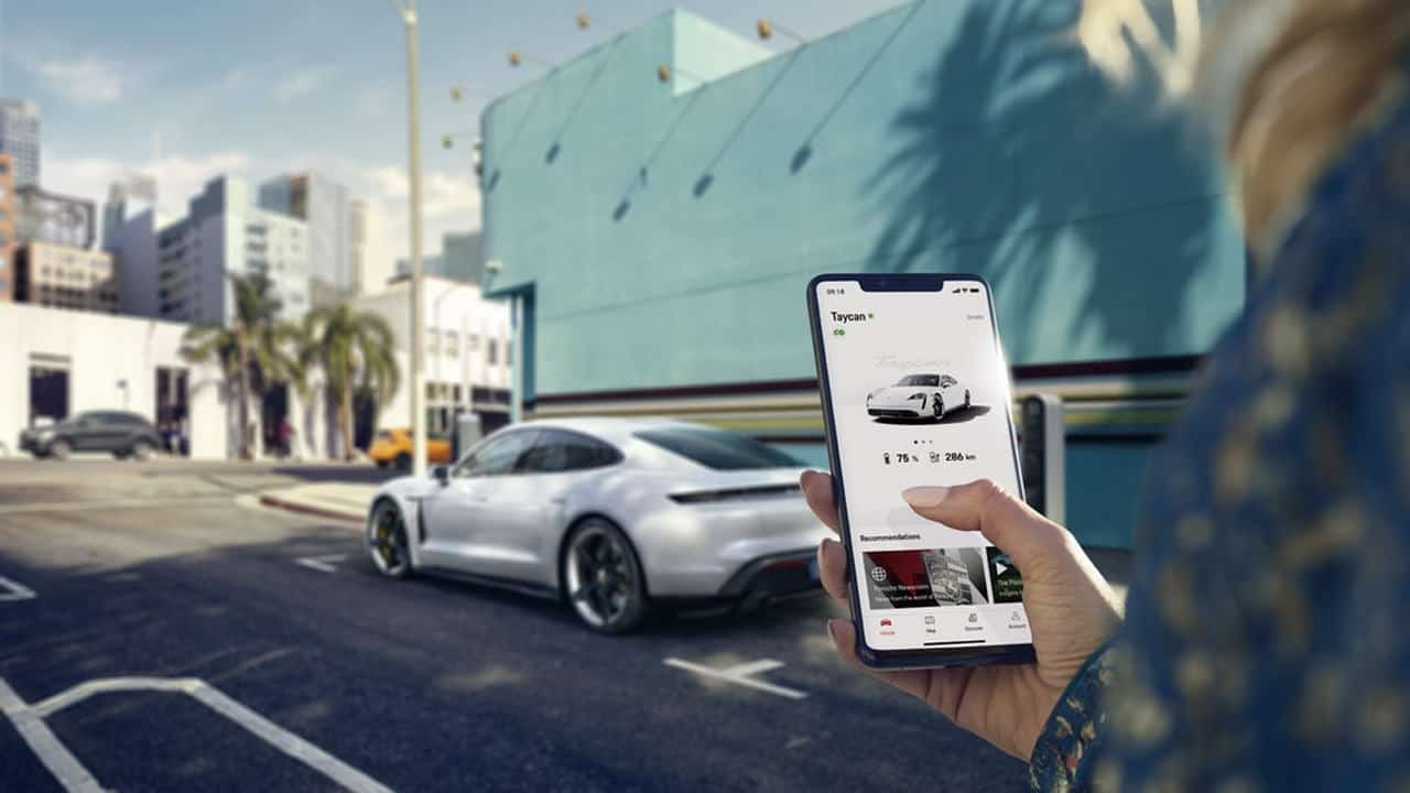 2022 The new My Porsche app