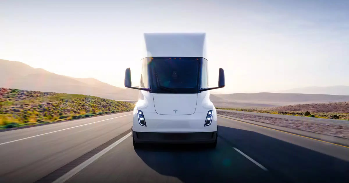 Tesla отозвала 35 Tesla Semi из-за неисправности - новости Украины,
