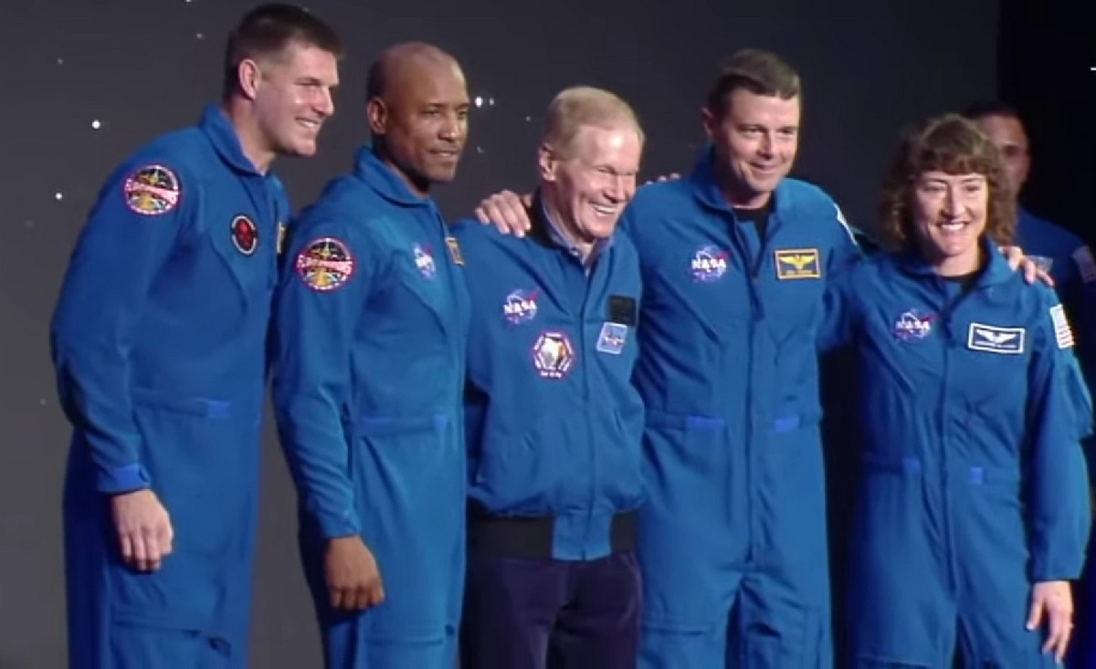 Первая женщина, которая полетит к Луне, – NASA назвало имена астронавтов миссии Artemis II - новости Украины,