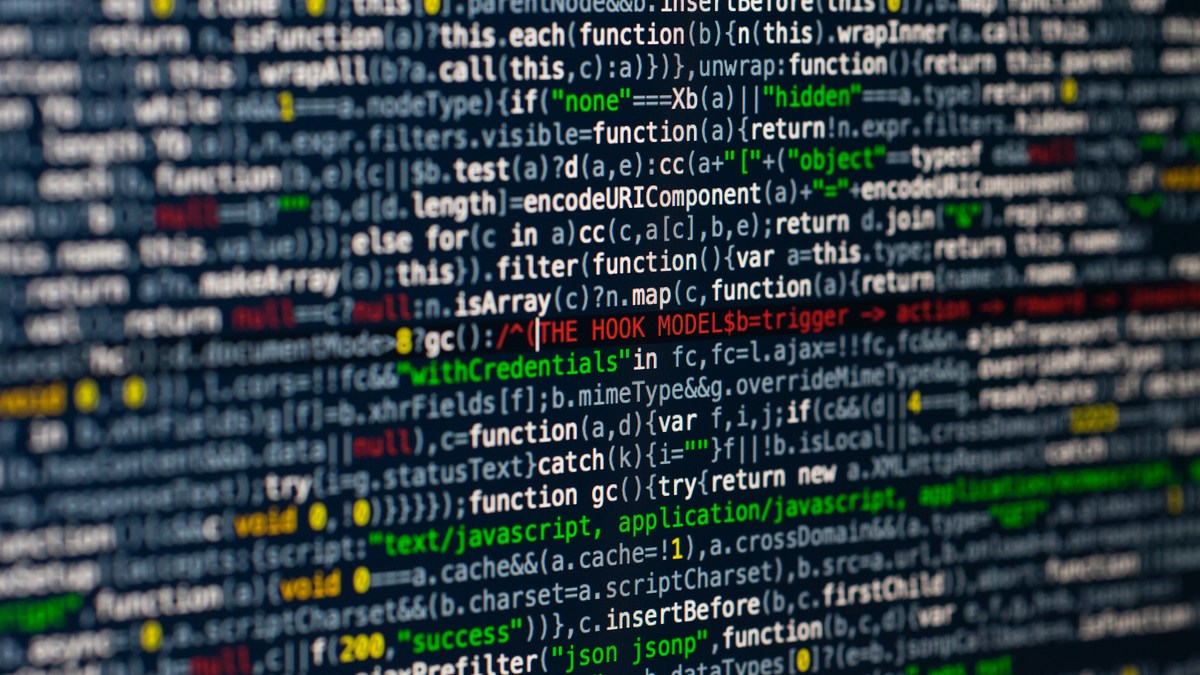 В Украине запустили бесплатные IT-курсы для ветеранов от VeteranHub - новости Украины,