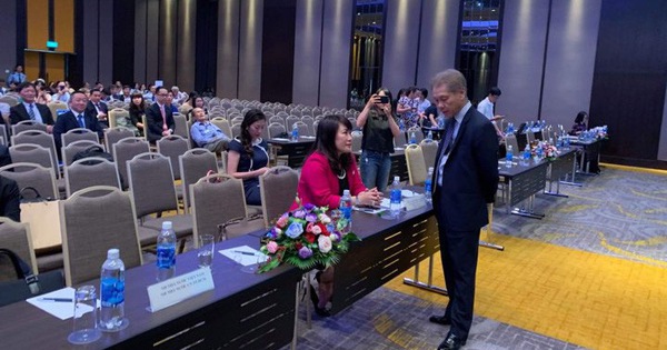 ĐHCĐ Eximbank hoãn vì không đủ tỷ lệ tham dự