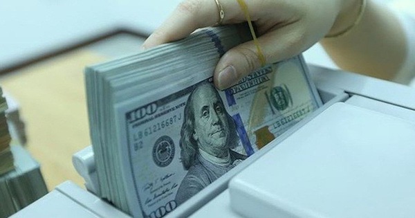 Đầu tuần, tỷ giá tiếp tục nhảy lên mức cao mới 23.470 đồng/USD
