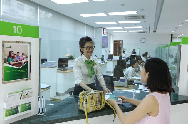 Tạp chí Forbes Việt Nam: Vietcombank là ngân hàng Việt Nam có giá trị vốn hóa thị trường cao nhất vượt 10 tỷ đô la Mỹ - Ảnh 3. Tạp chí Forbes Việt Nam: Vietcombank là ngân hàng Việt Nam có giá trị vốn hóa thị trường cao nhất vượt 10 tỷ đô la Mỹ - Ảnh 3.