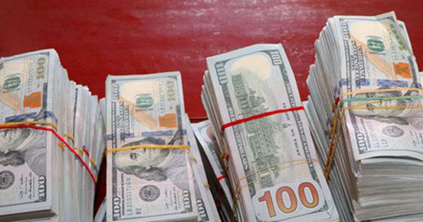 Bắt giữ vụ vận chuyển 470.000 USD qua biên giới