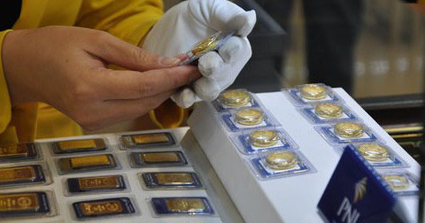 Cuối tuần giá vàng hạ nhiệt nhưng vẫn bám sát 38 triệu đồng/lượng