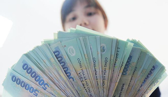 Ngân hàng trả lương cao: ‘Bất bại’ Vietcombank, bất ngờ Nam A Bank - Ảnh 1.