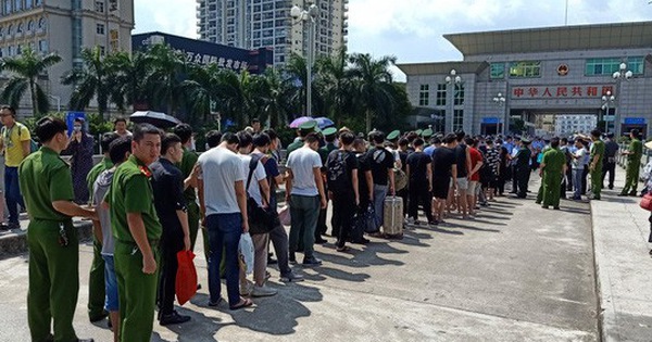 Bắt 28 đối tượng Trung Quốc lập sàn chứng khoán giả ở Quảng Ninh