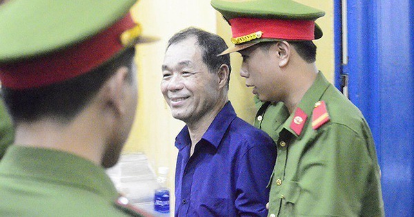 Khởi tố, khám xét nơi làm việc 4 nguyên cán bộ ngân hàng