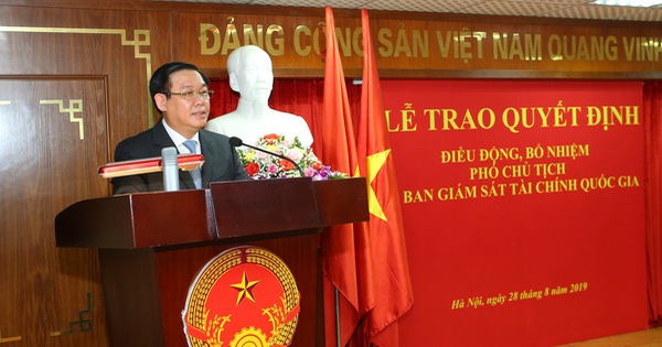 "Không được để cho Thủ tướng và Chính phủ bị động, bất ngờ với các rủi ro tài chính"