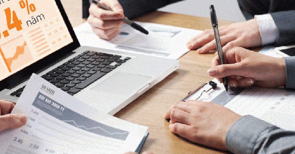 Người Việt cũng đang vay ngân hàng ngày một nhiều hơn, nhưng khác biệt lớn