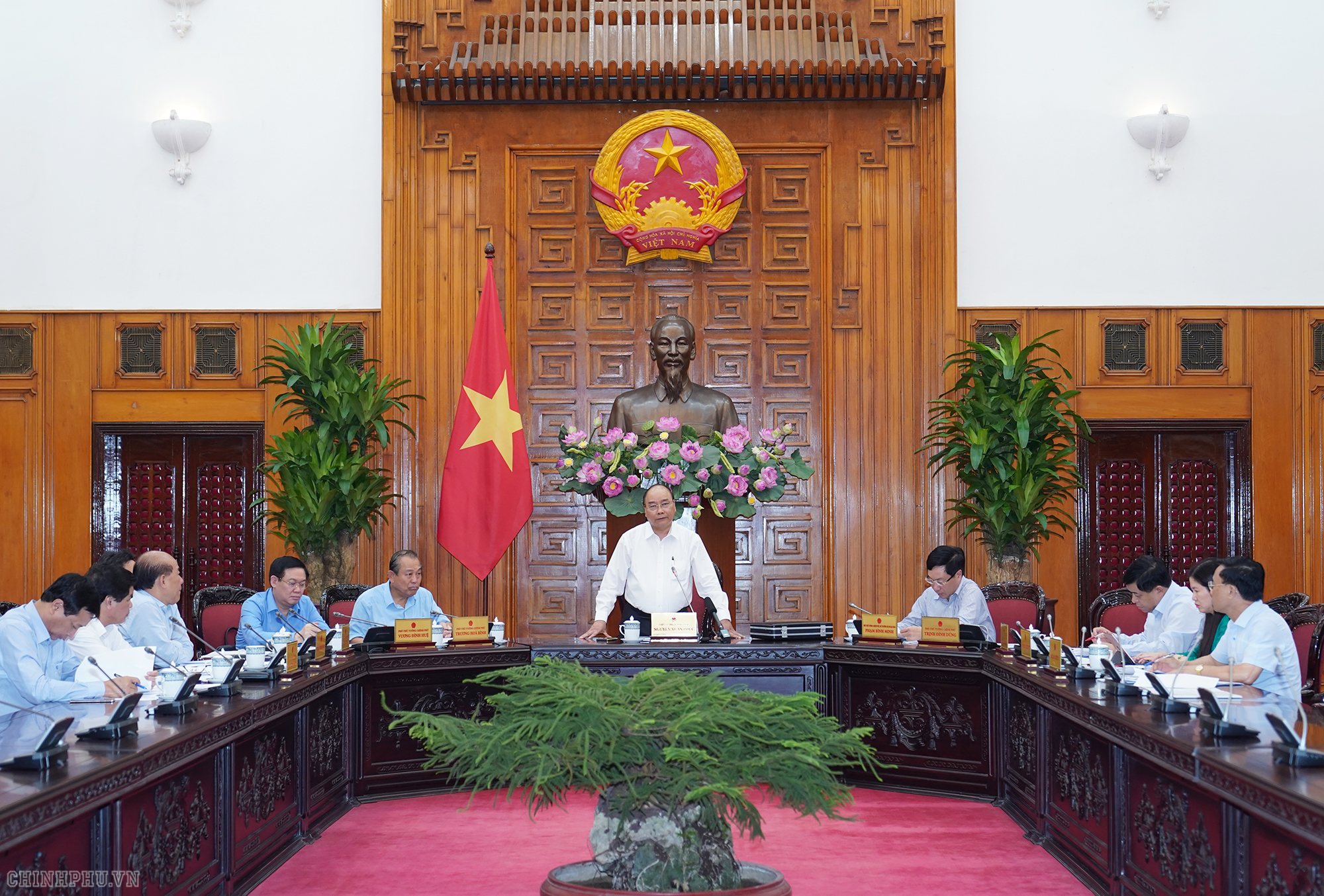 Thủ tướng nêu quan điểm phân bổ khoản vốn 10.000 tỷ đồng - Ảnh 1.