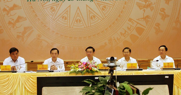Dù khó đến mấy cũng phải dành vốn cho người nghèo