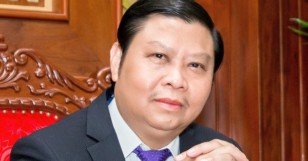 DLG lý giải việc thay đổi tổng giám đốc và chủ tịch sẽ đăng ký mua thêm cổ phiếu