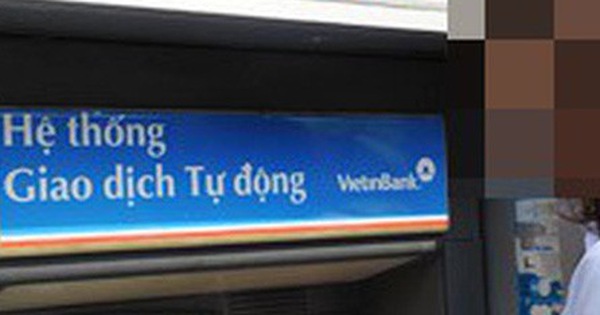 Nhóm người Trung Quốc gắn thiết bị "lạ" trộm thông tin hàng trăm thẻ ATM nhằm chiếm đoạt tài sản