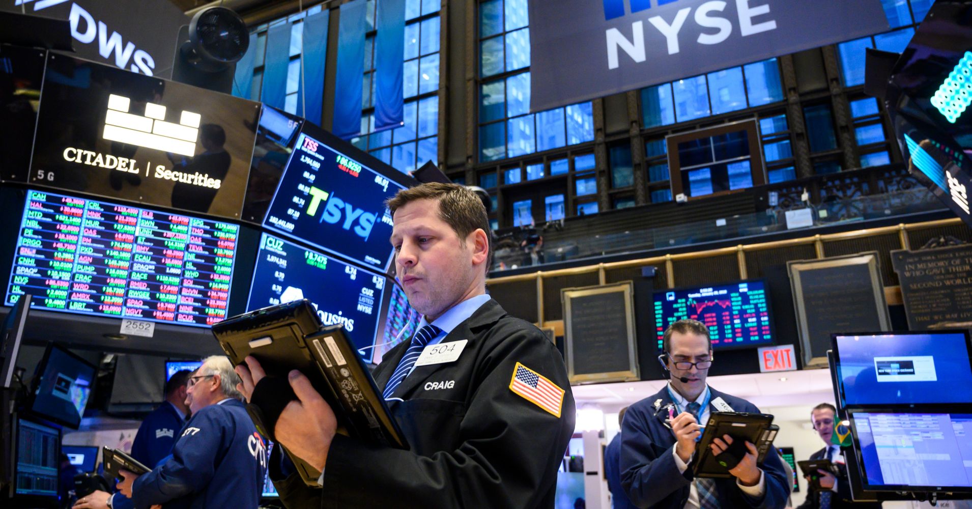 GDP data and corporate earnings in focus on Wall Street