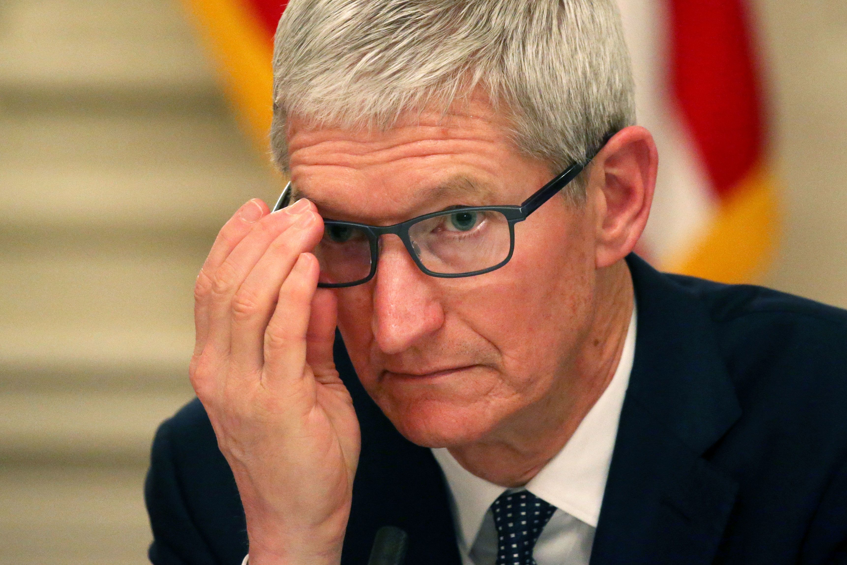 Apple tells UK CMA that it will notify consumers of iPhone slowdowns