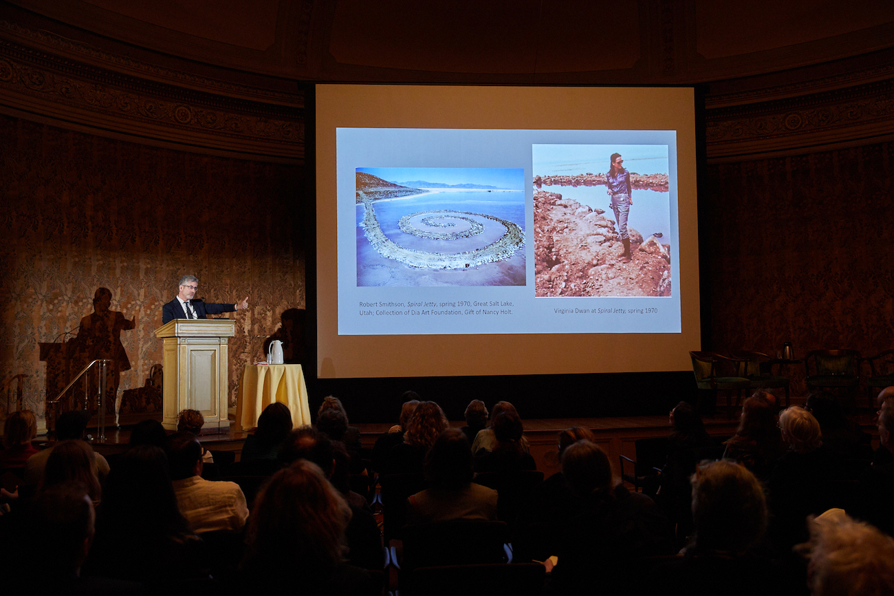 Land Art Symposium Explores Earthy Tales of 'Uncollectibility' -ARTnews